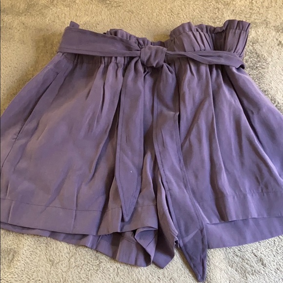 BCBGMAXAZRIA Tie Waist Shorts - Picture 4 of 5